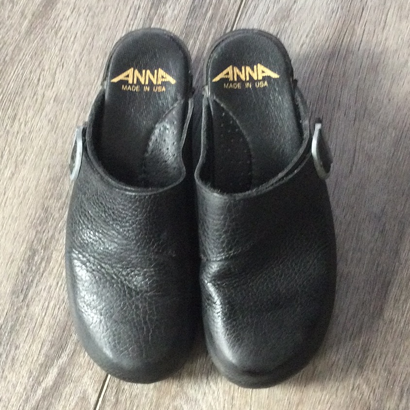 Anna Clogs